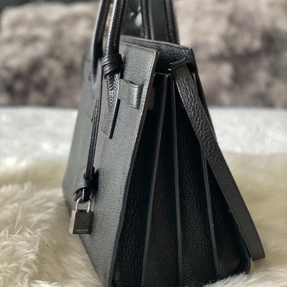 Ysl - Picture 3 of 4